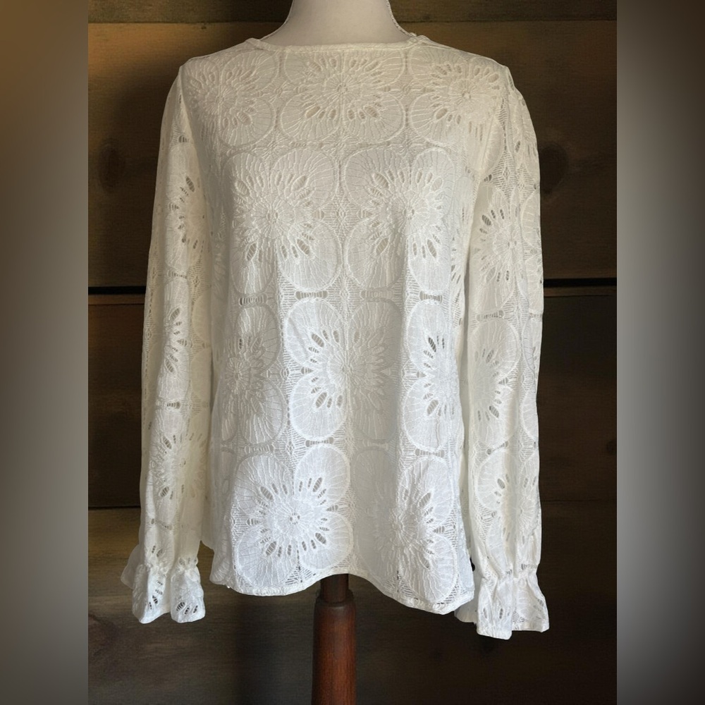 Cupshe White Floral Lace Blouse